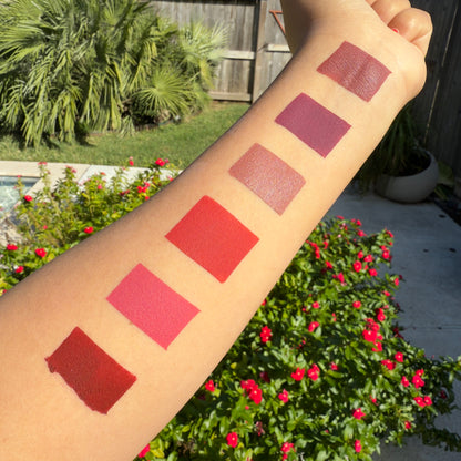 Deluxe Matte Lipstick